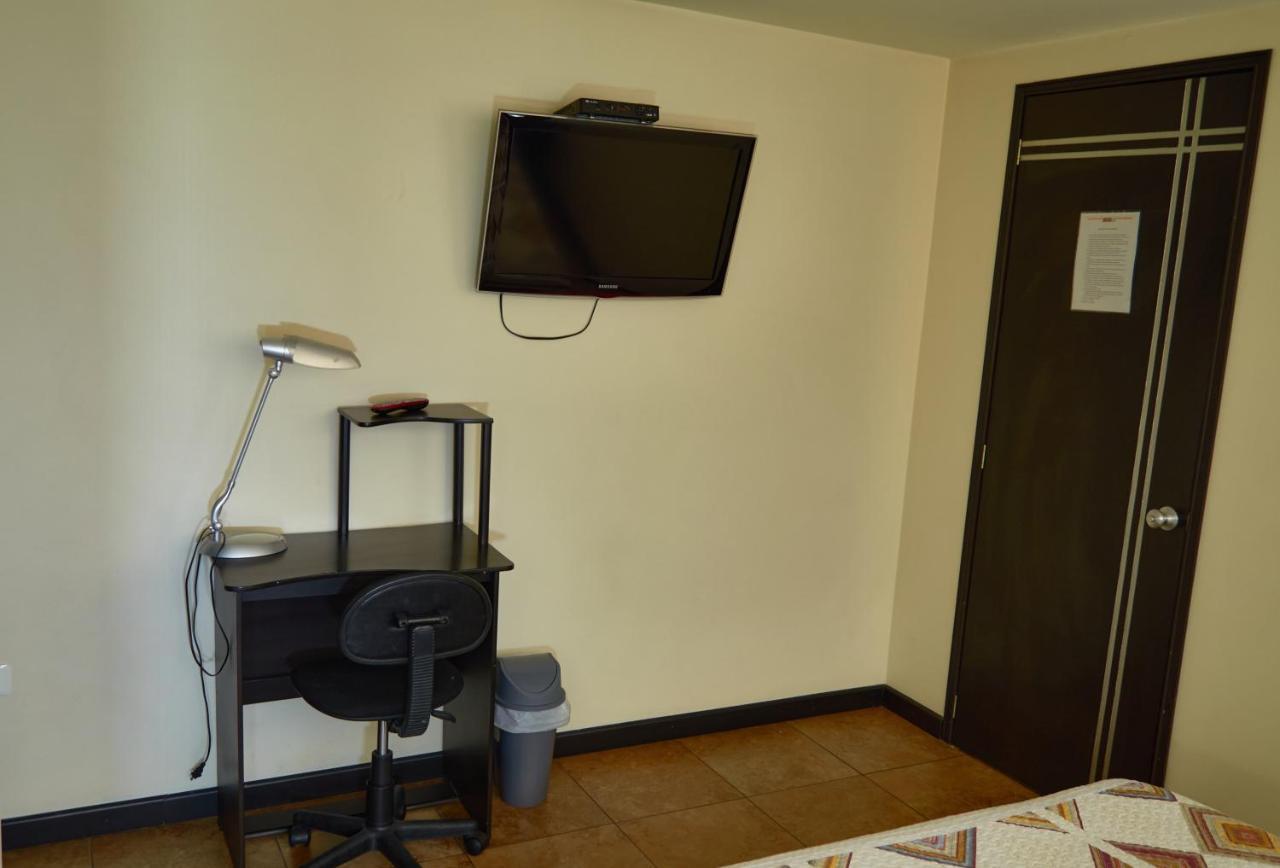 Hotel Alojate In Bogota Luaran gambar